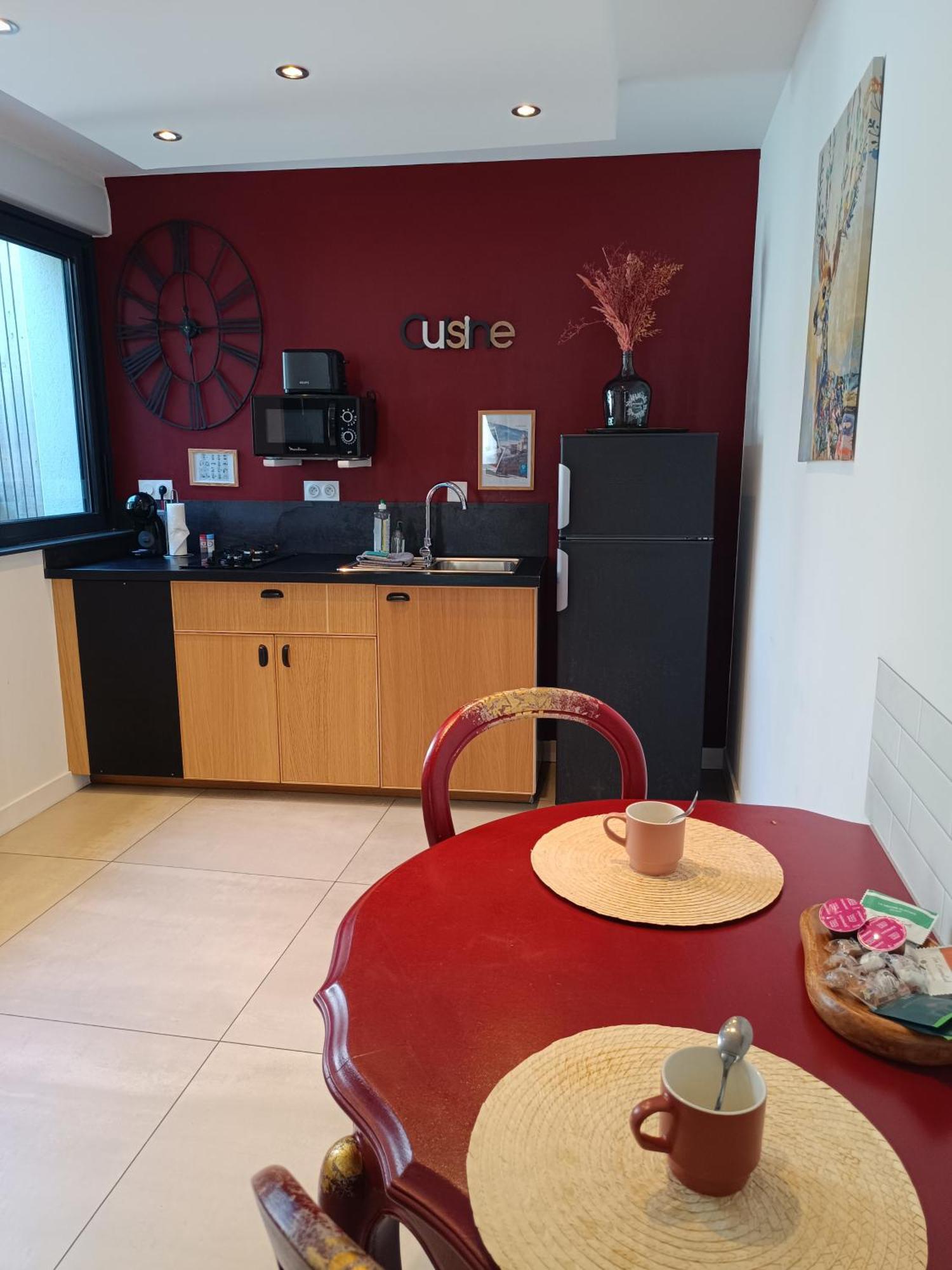Les Suites De Bougainville Concarneau Rum bild