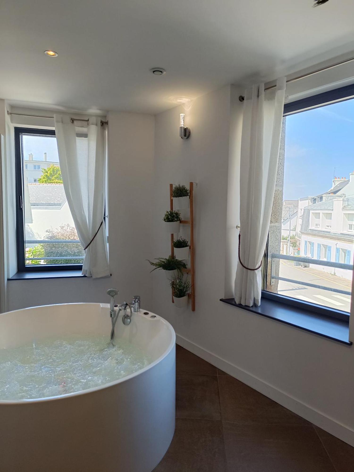 Les Suites De Bougainville Concarneau Exteriör bild